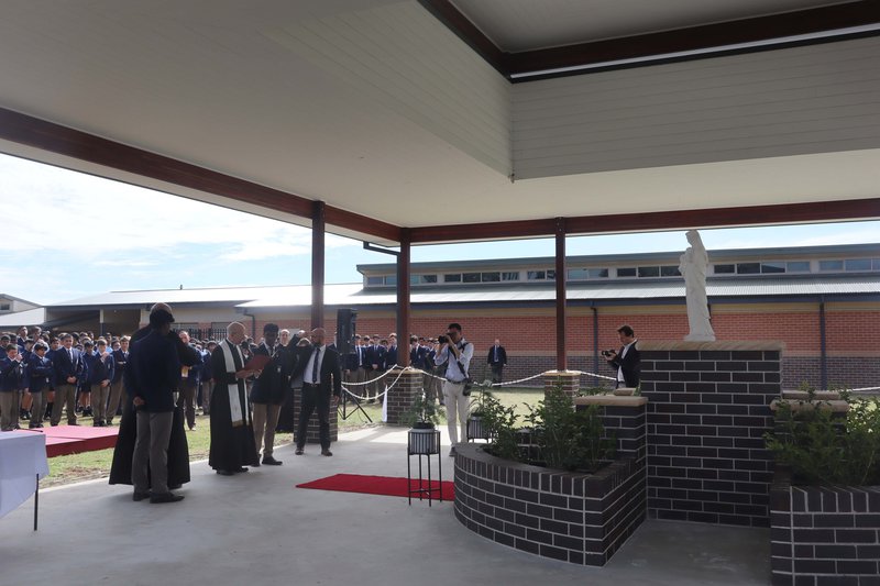 Monsignor Fernando Ocariz, Prelate of Opus Dei, visits the school